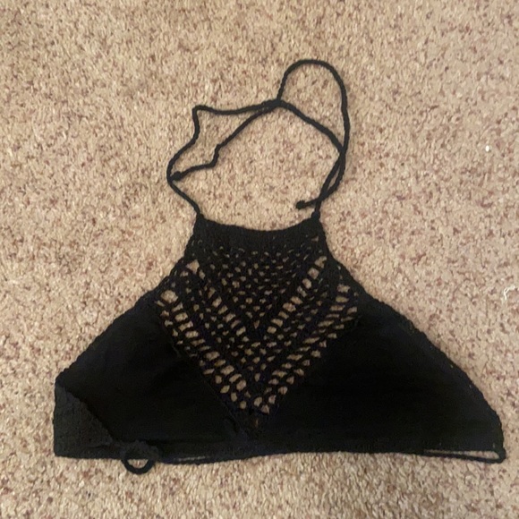 Halter Tops - Picture 2 of 4